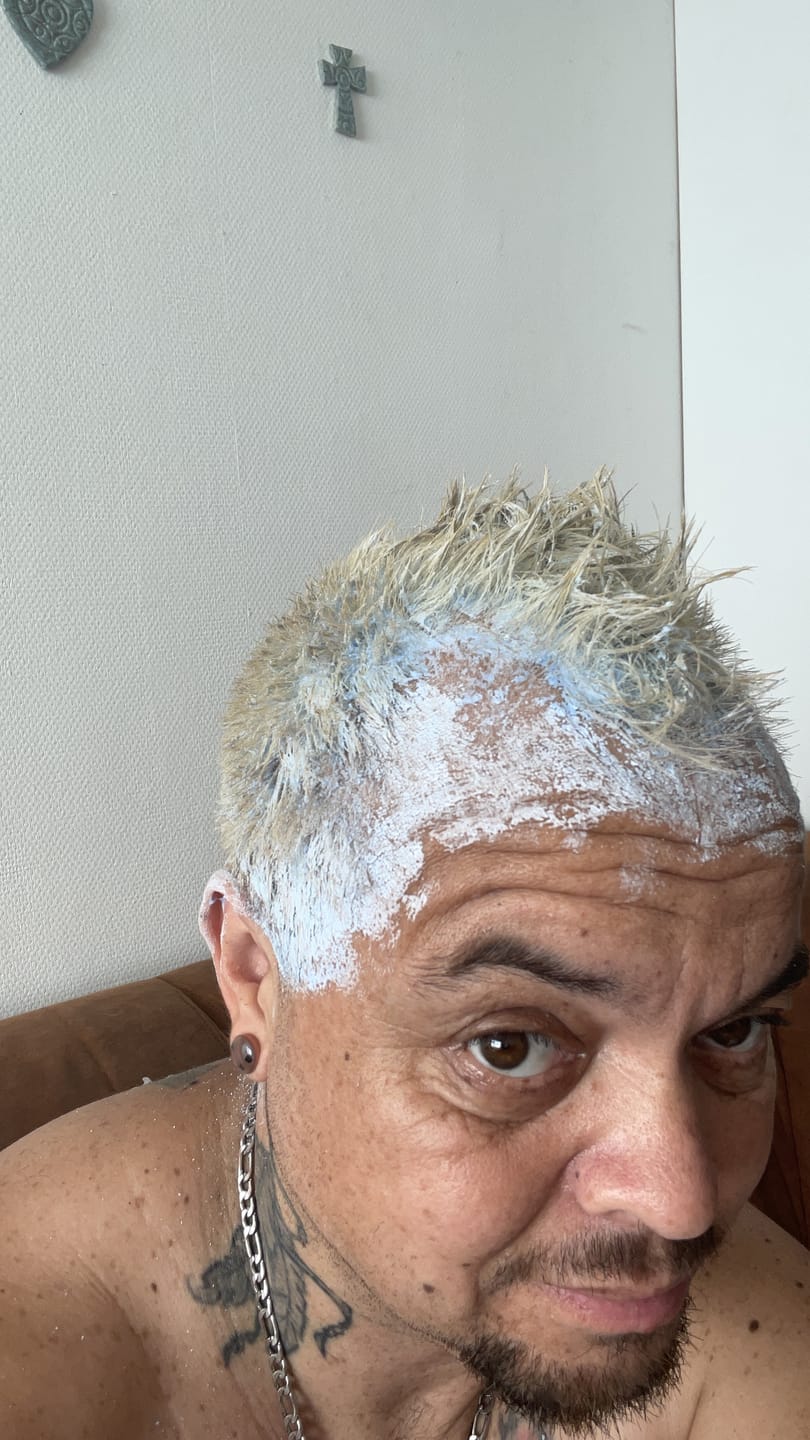 Customer photo review of Crazy Color Bleaching Kit