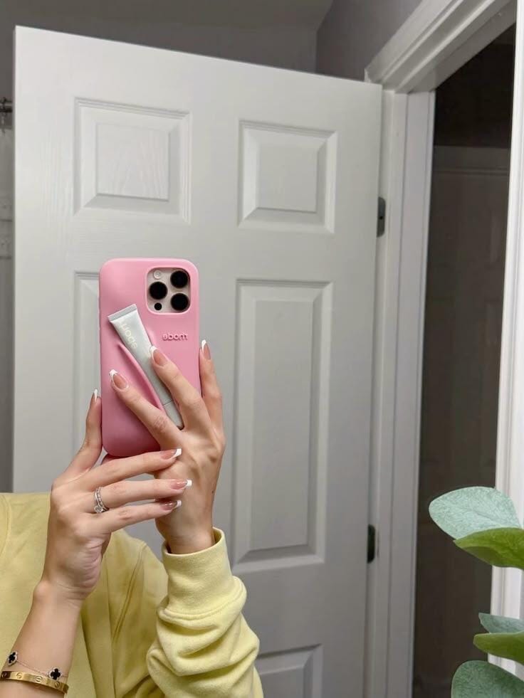 Customer photo review of Rhode Phone Case Ribbon