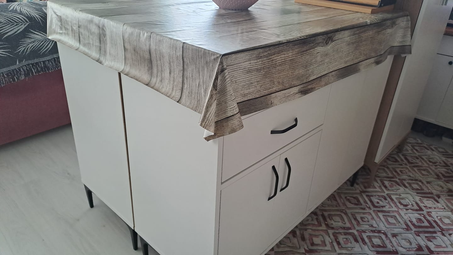 Customer photo review of Rani JE210 Kahve Köşesi Çok Amaçlı Dolap 4 Kapaklı 2 Çekmeceli Kiler Mutfak Dolabı Beyaz - Sepet Ceviz