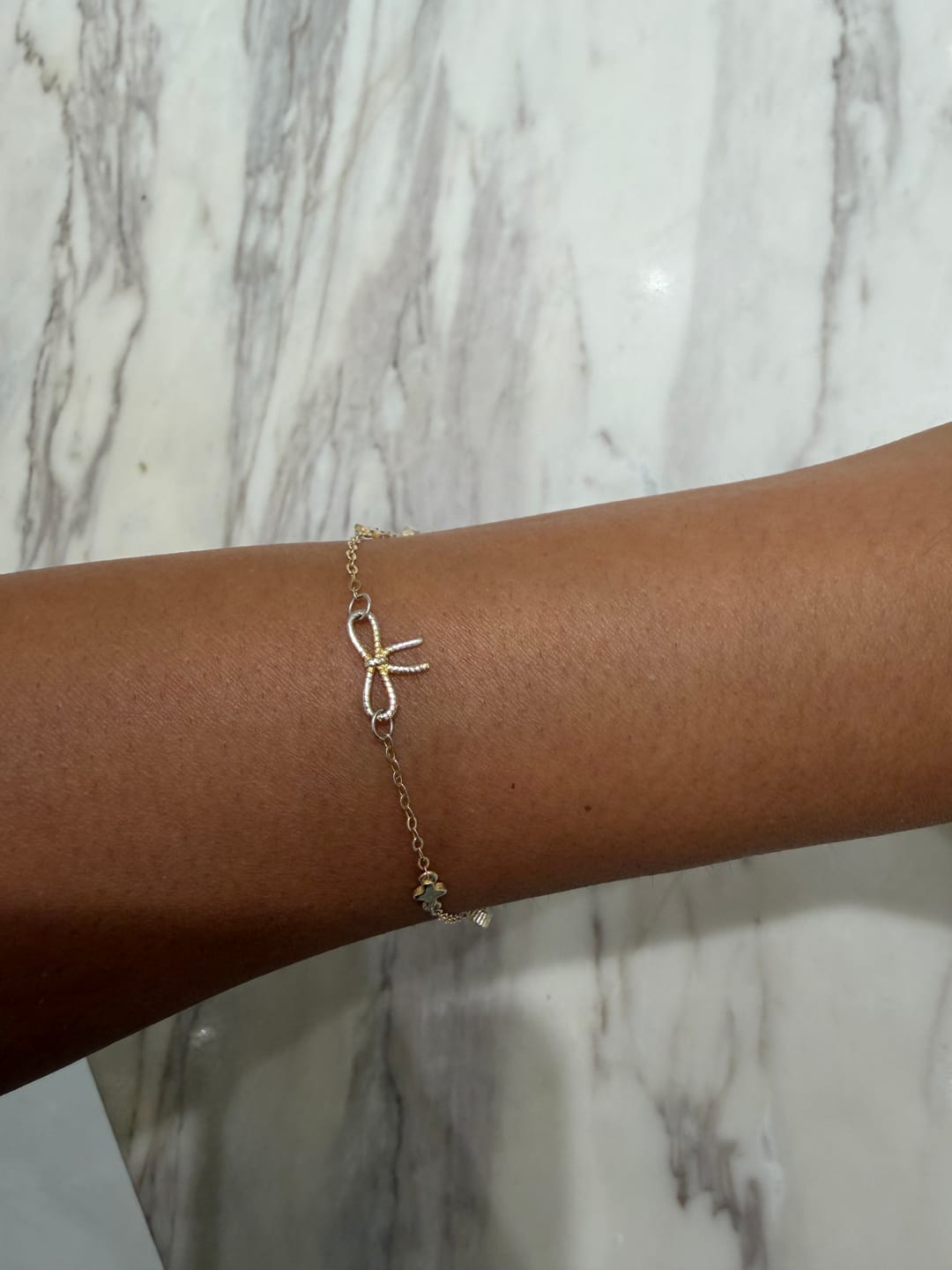 Customer photo review of Pulsera Zirconias Con Inicial Mini Bubble