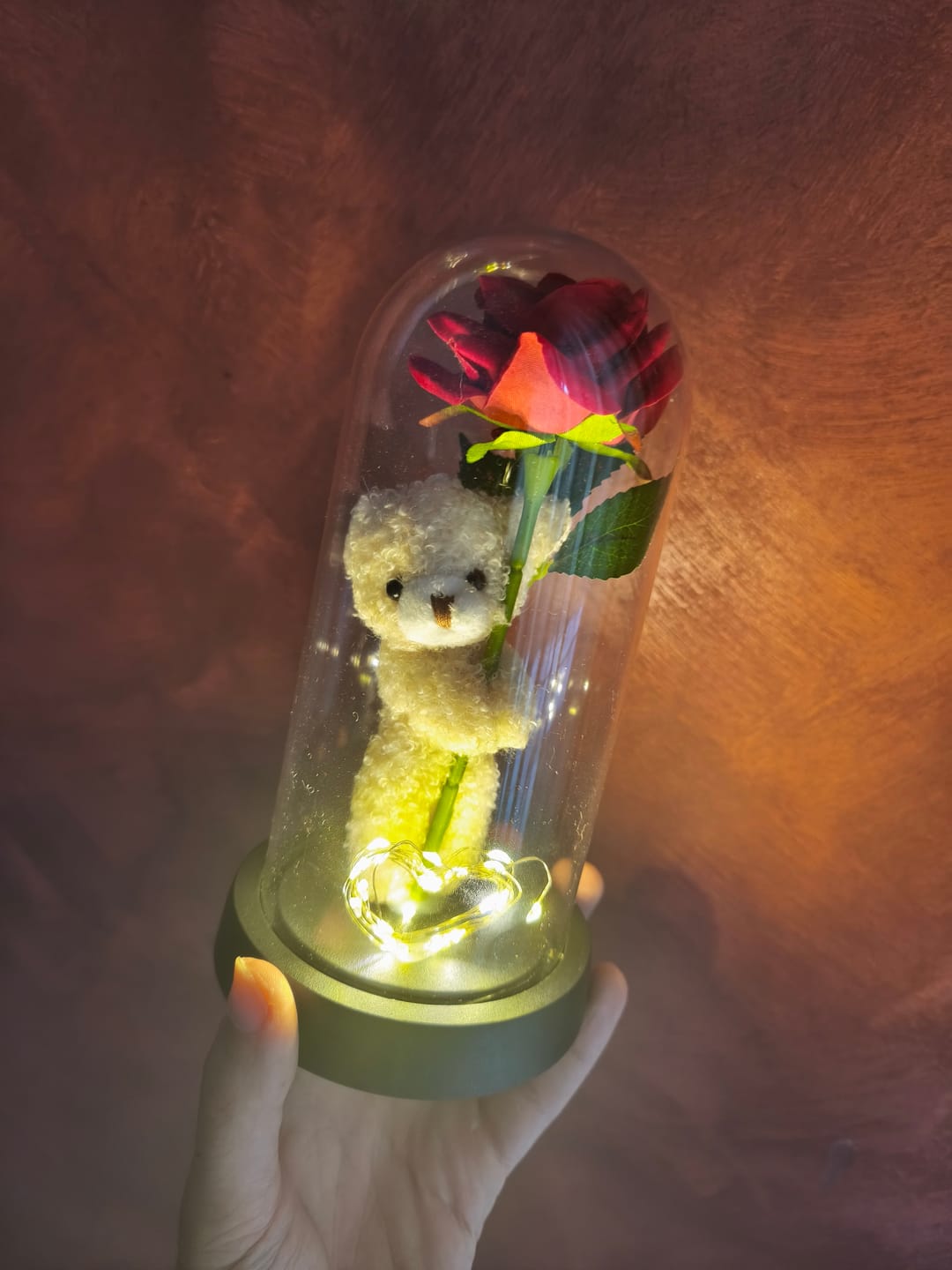 Customer photo review of Osito con Rosa y Corazón luminoso