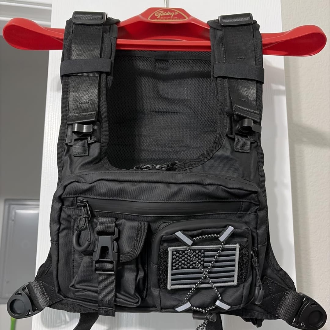 Customer photo review of Hydravo Tactical Hydration Vest