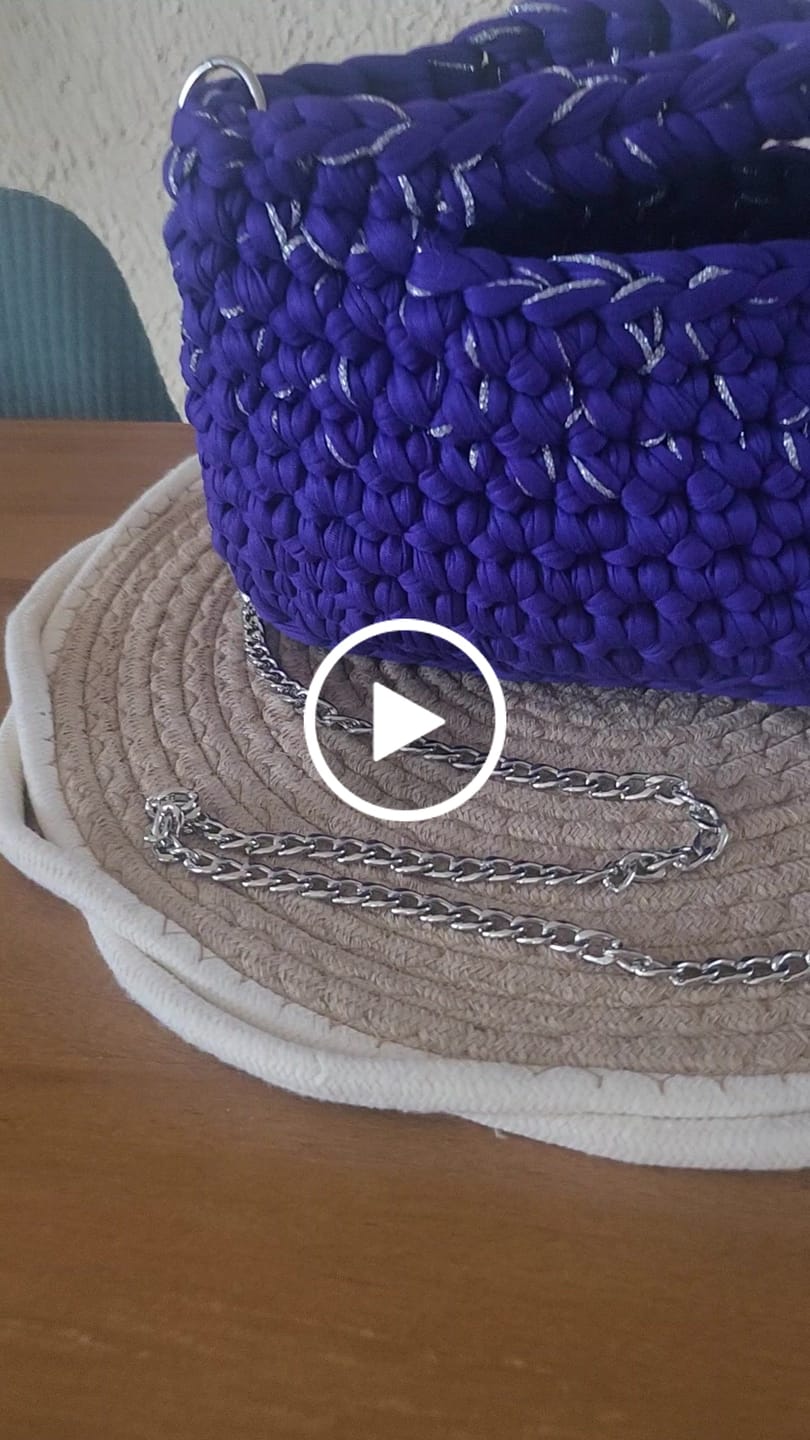 Customer video review of YarnArt Sparkle