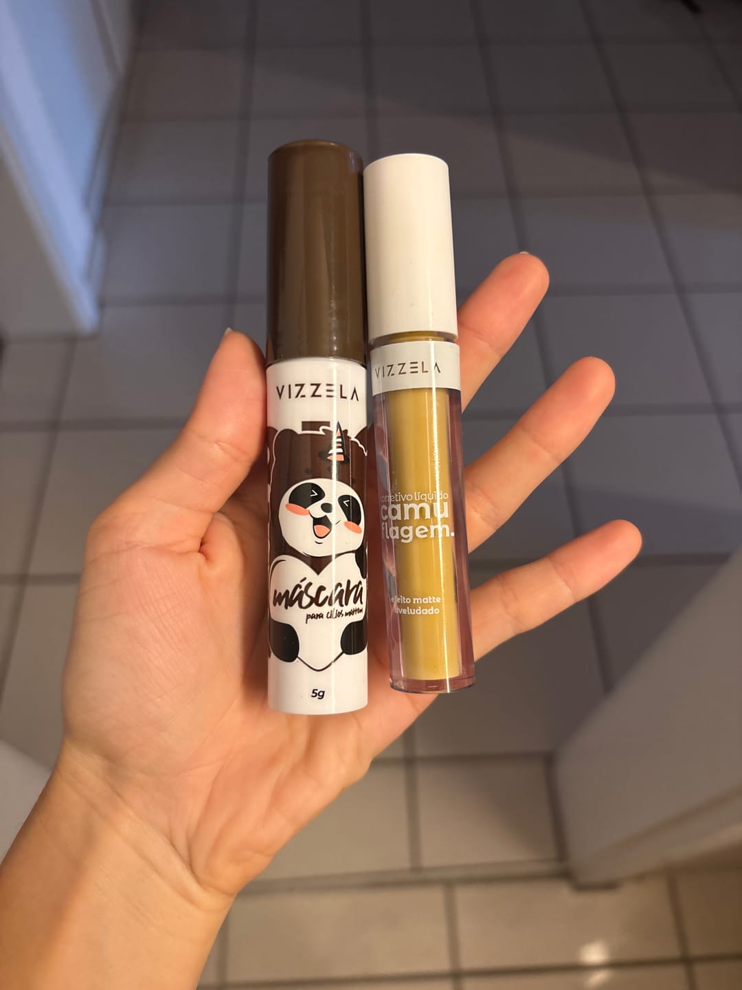 Customer photo review of Máscara Big No Panda Brown Vizzela - Marrom