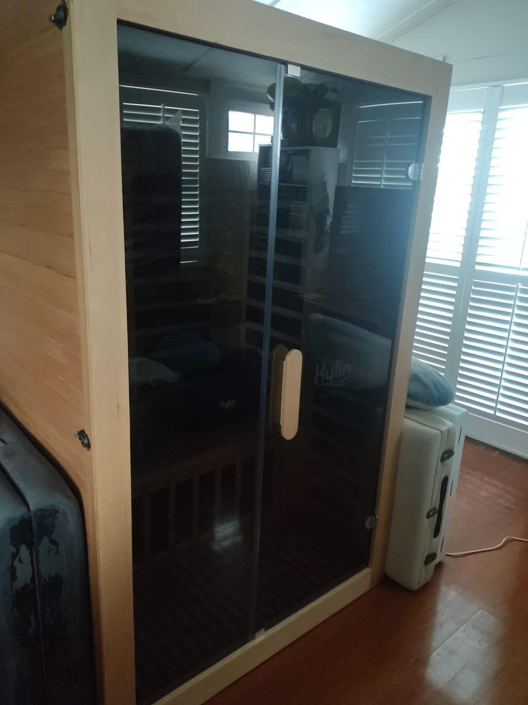 Customer photo review of Kylin Low EMF Carbon Infrared Sauna Room 2 Person H6203 (Floor Heater included)