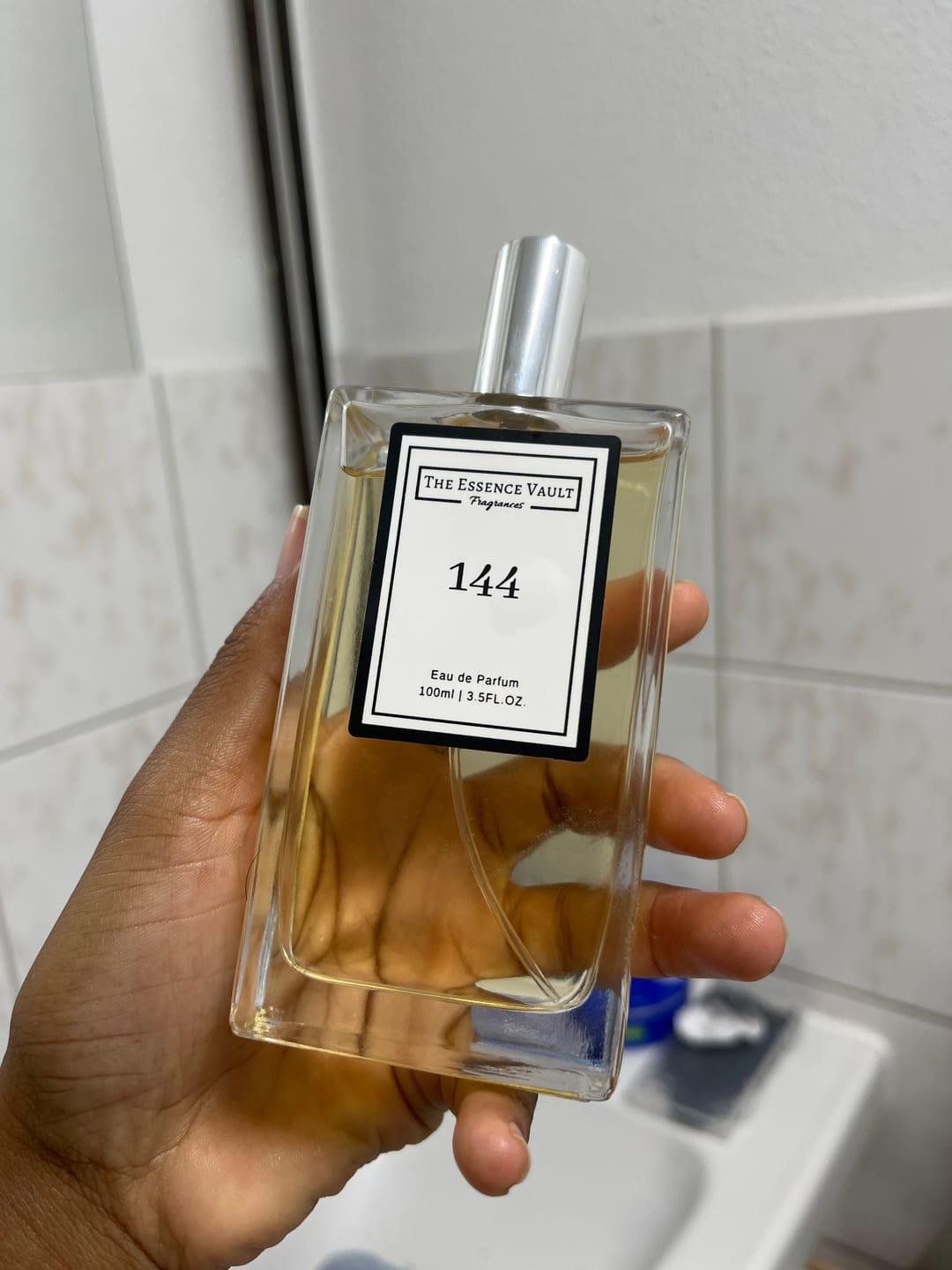 Customer photo review of Inspired by La Vie Est Belle - 144
