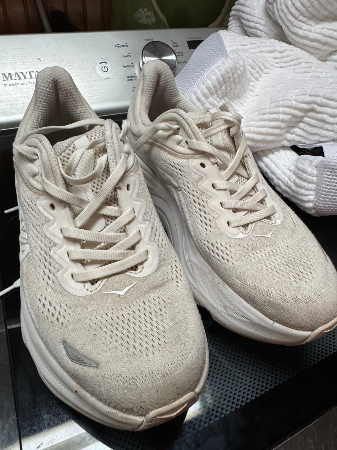 Customer photo review of Shoe Detergent 30 Strips