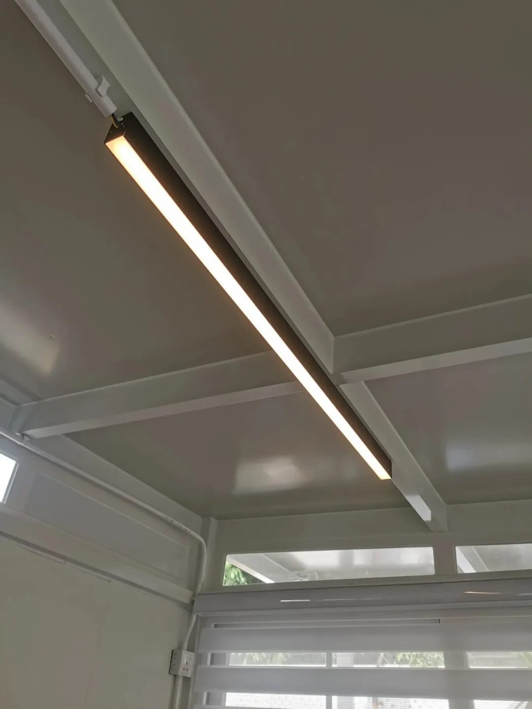 Customer photo review of Linear Ceiling Light for Kitchen Island, 60 to 200 cm LED