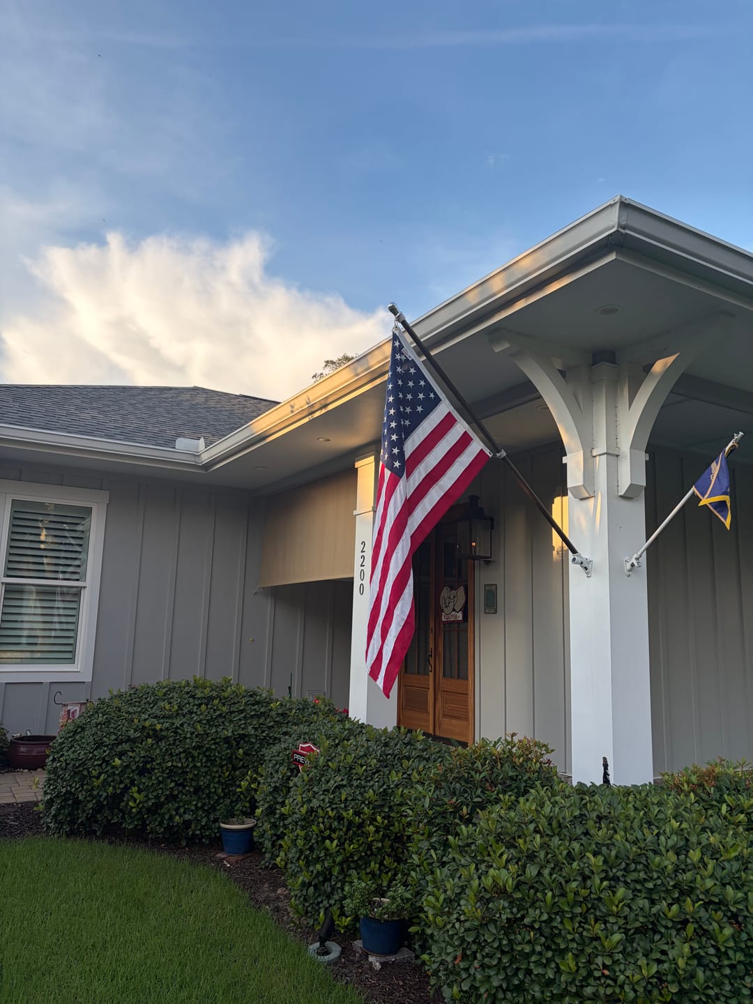 Customer photo review of *OPEN BOX* Prestige House Flag Pole - A Complete Wall-Mounted Kit