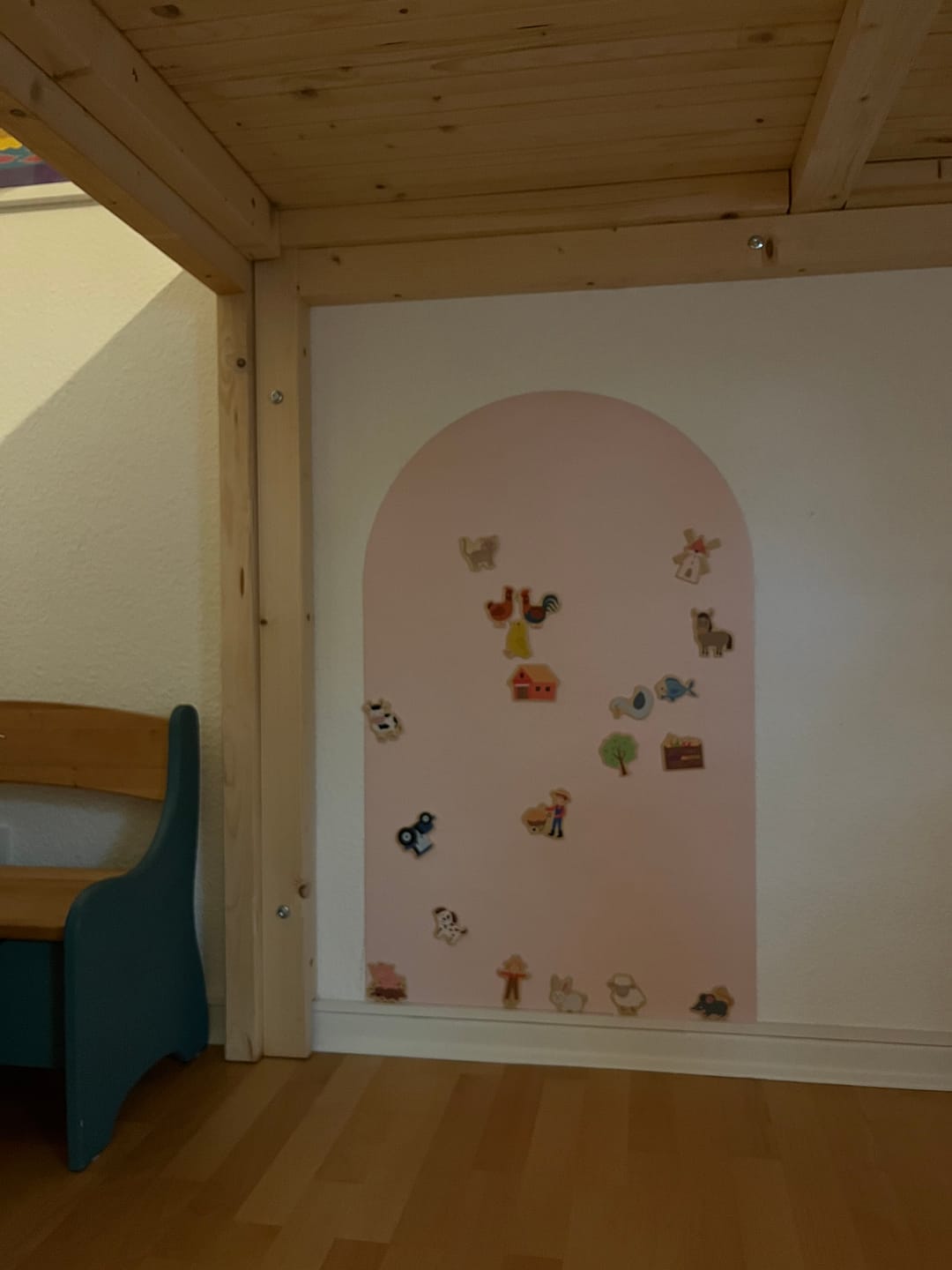 Customer photo review of Magnetwand für Kinder (90x60 cm)