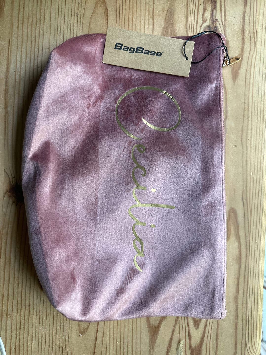 Customer photo review of Meine Kosmetiktasche - Personalisierte Samt Kosmetiktasche für MakeUp und Kosmetika mit Namen