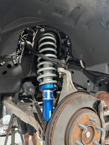 Customer photo review of Eibach 17-20 Ford F-150 Raptor Pro-Lift-Kit Front Springs