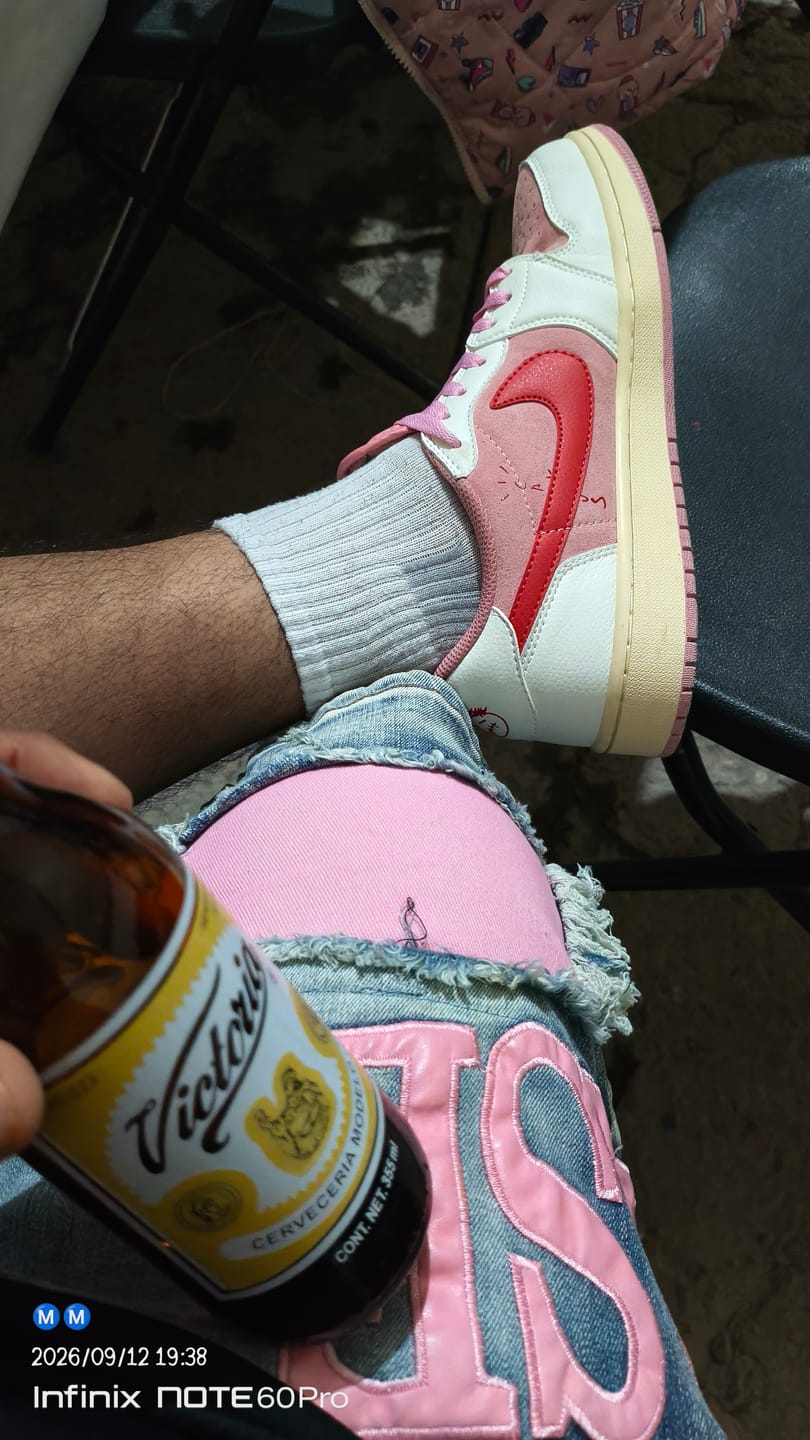 Customer photo review of Tenis Travis Low Tropical Pink Importado