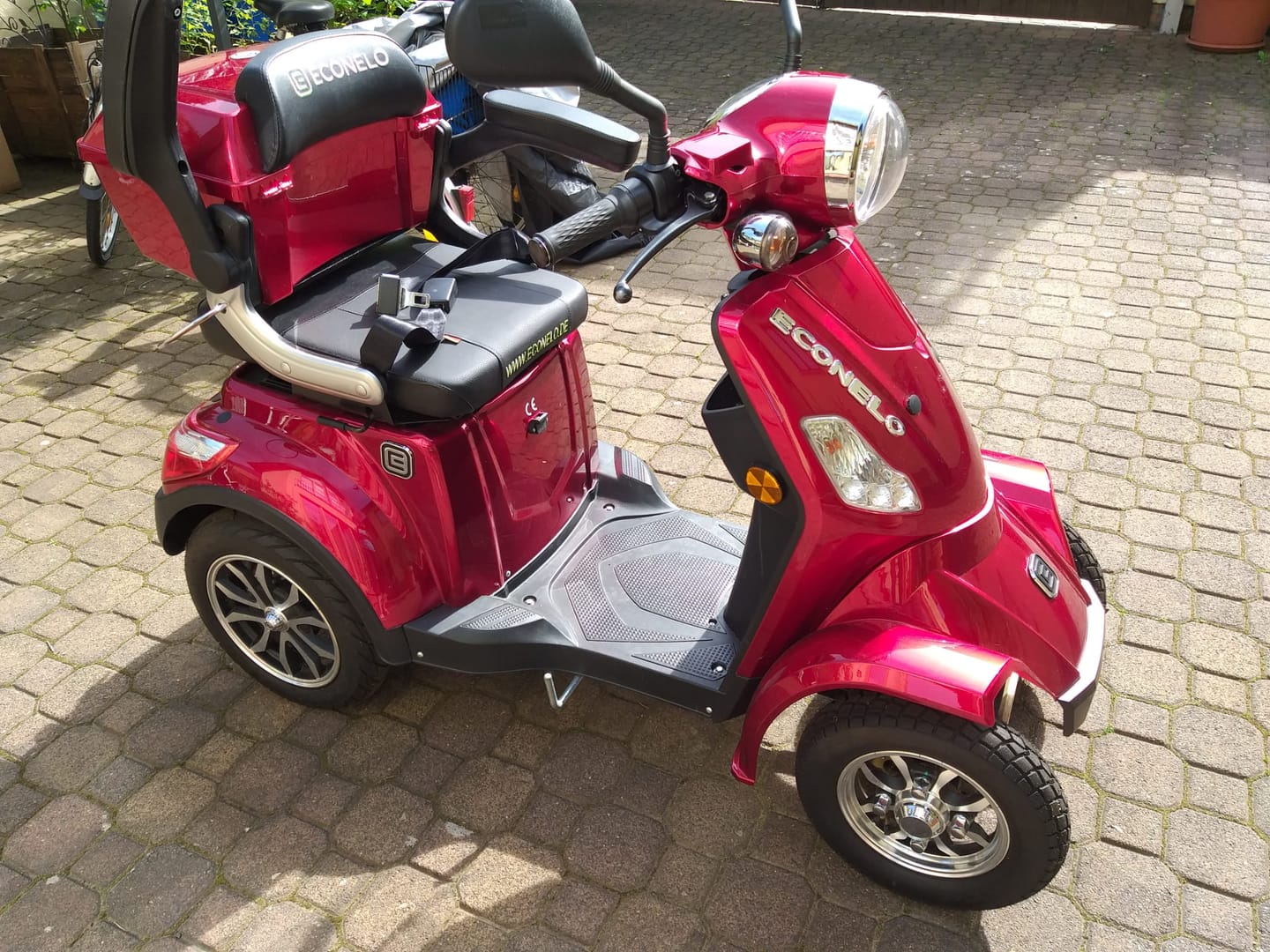 Customer photo review of 60V LiFePO4 Akku für Econelo J4000 Seniorenmobil – 63V 40Ah Lithium Upgrade-Batterie