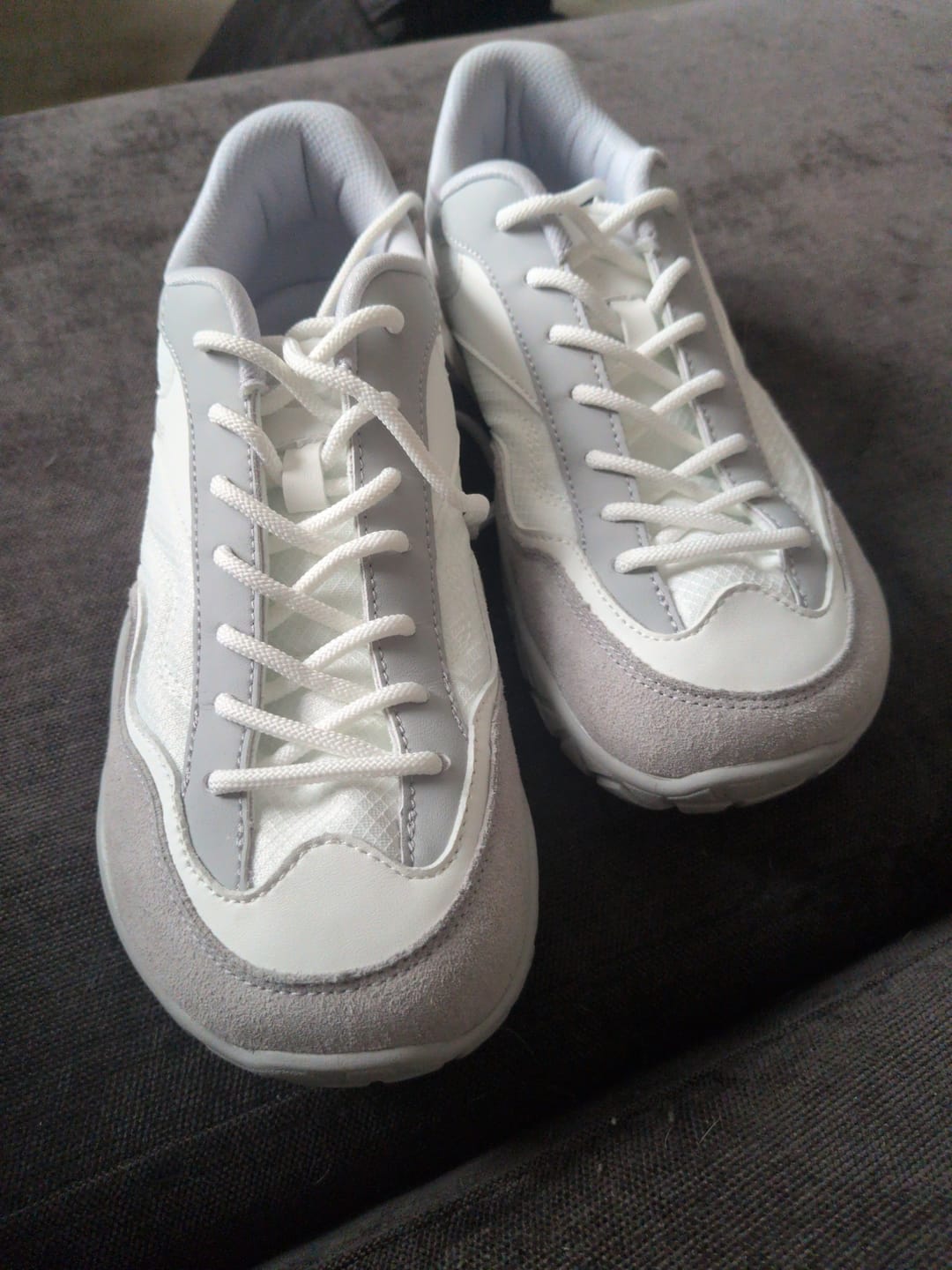 Customer photo review of Hollow - Wide Toe Sneakers