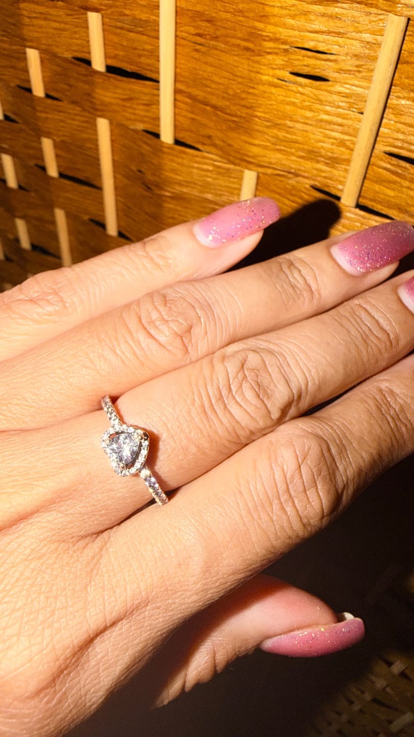 Customer photo review of ANILLO PROMESA PANDORA CORAZON ELEVADO PLATA .925 + KIT DE REGALO