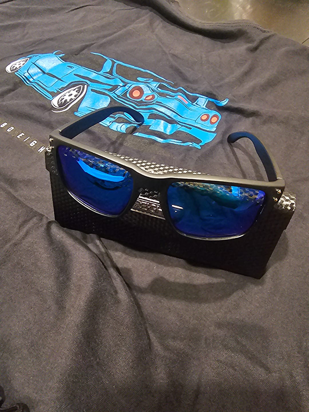Customer photo review of 80Eighty® Polarized Sunglasses - Blue Chrome