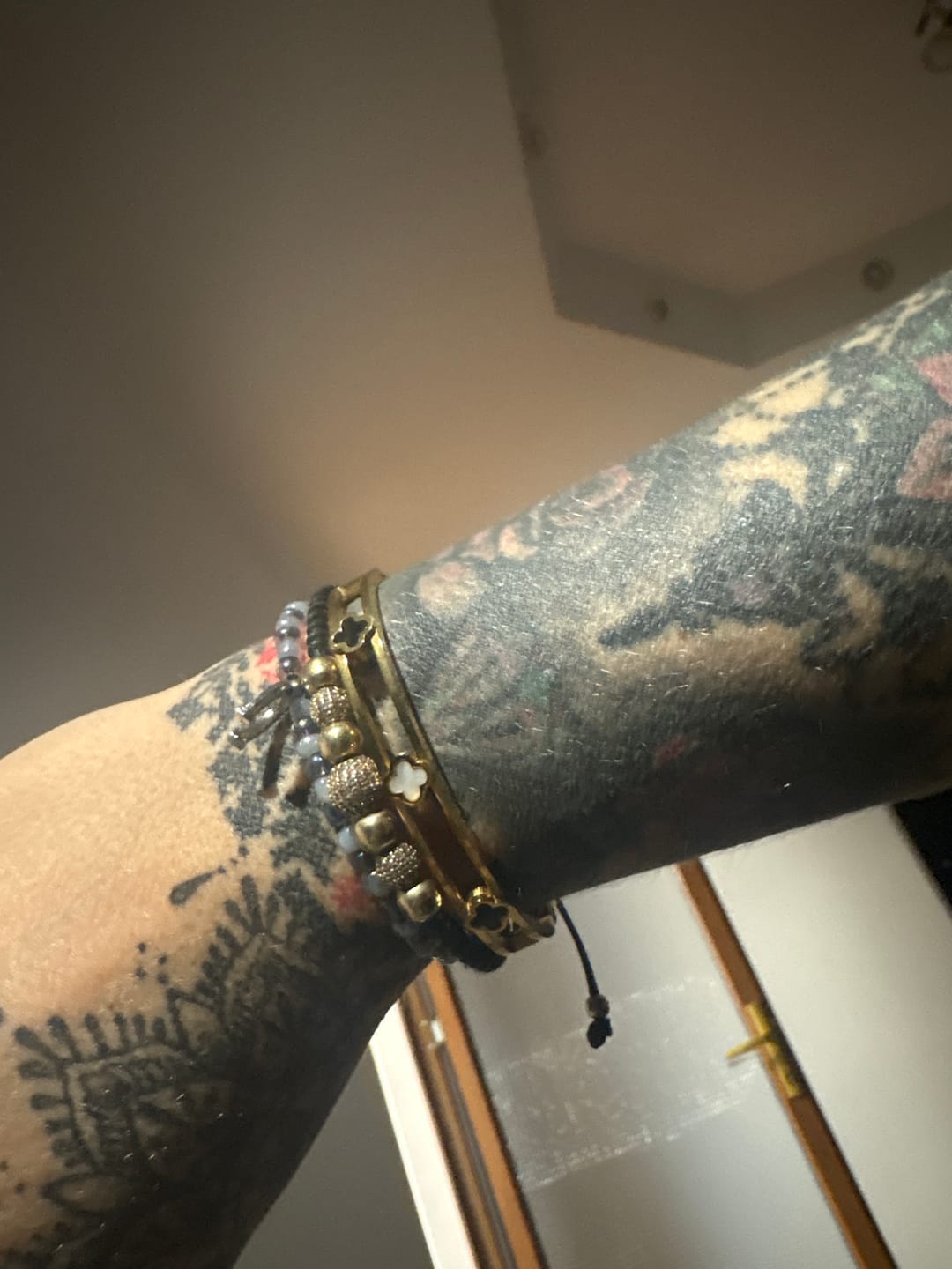Customer photo review of Bratara - Golden Aura