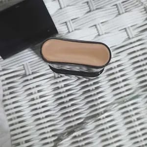 Customer photo review of Base Idratante e Correttore Stick 2-in-1 Formula a Lunga Tenuta