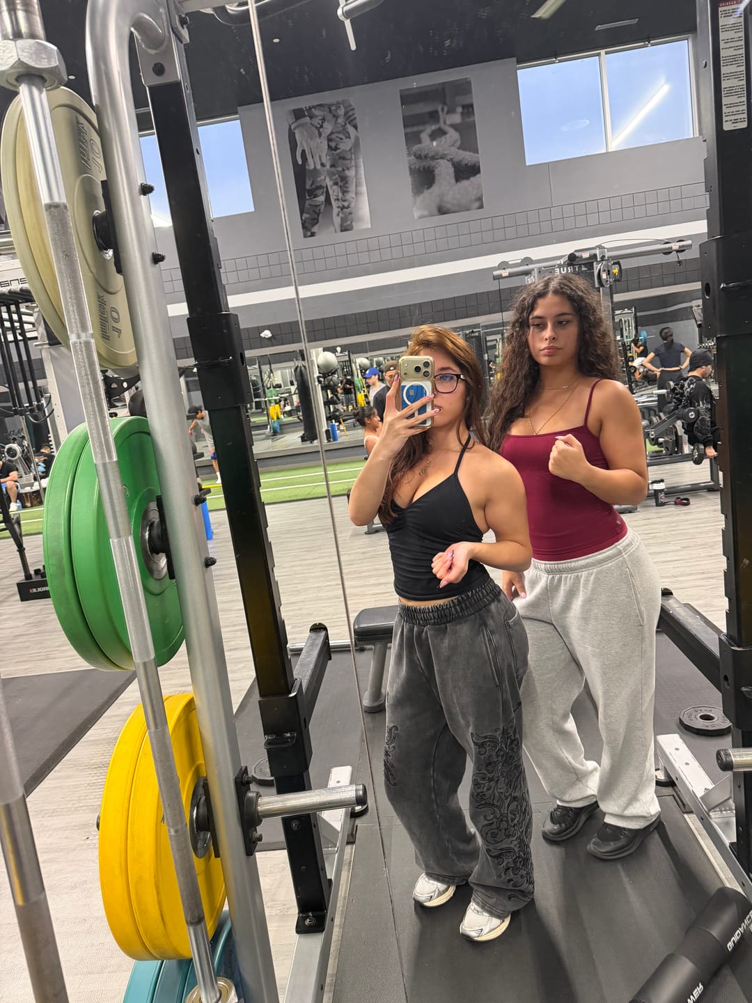 Customer photo review of 2061 - Threadmark Sweats