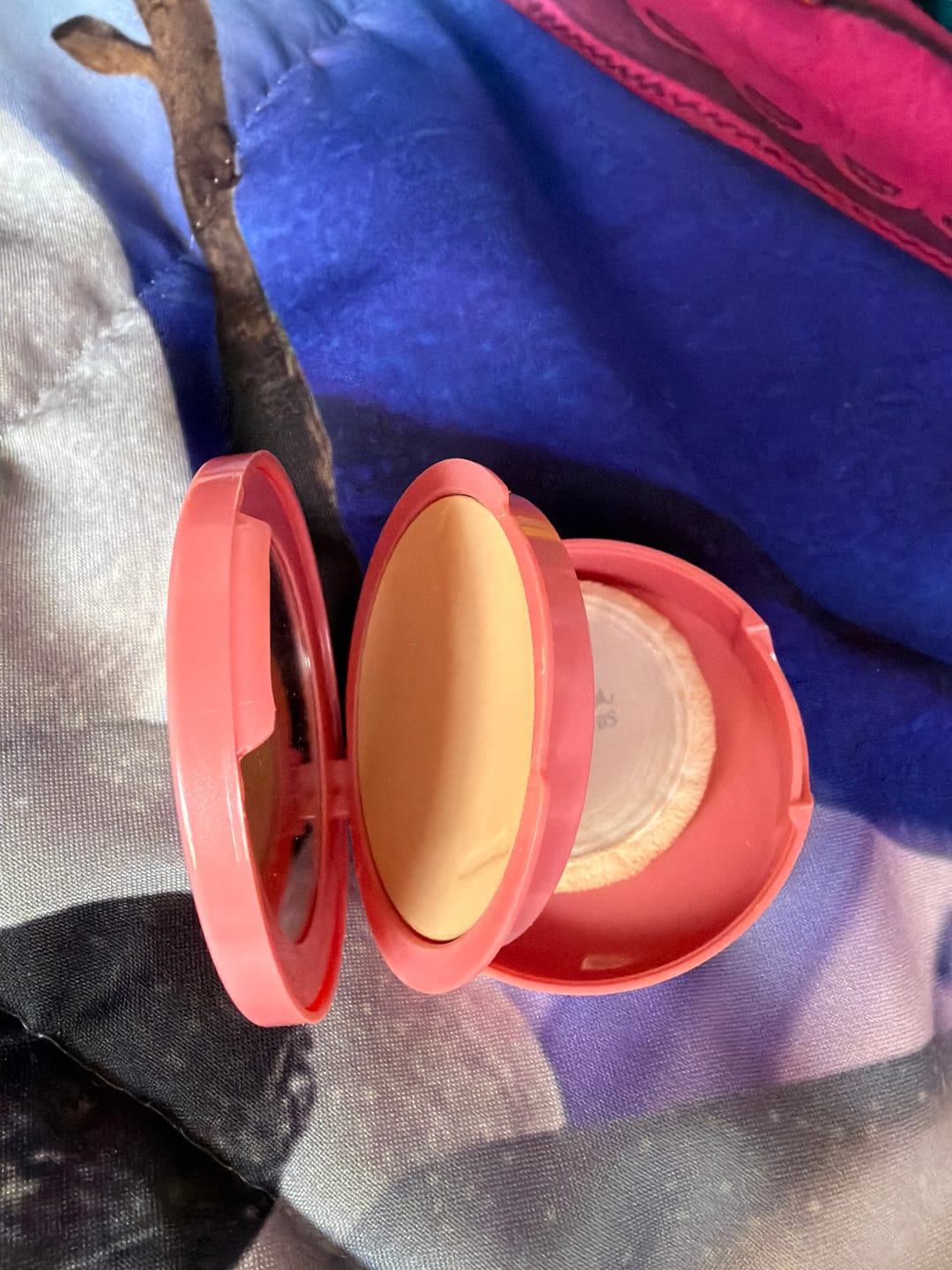 Customer photo review of Polvo base Compacto