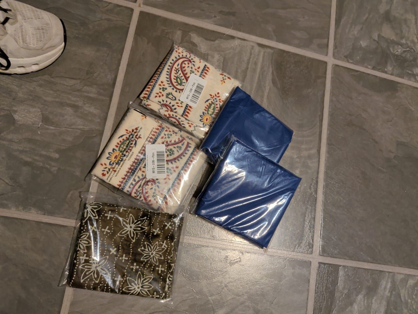 Customer photo review of End of Bolt Mystery Fabric
