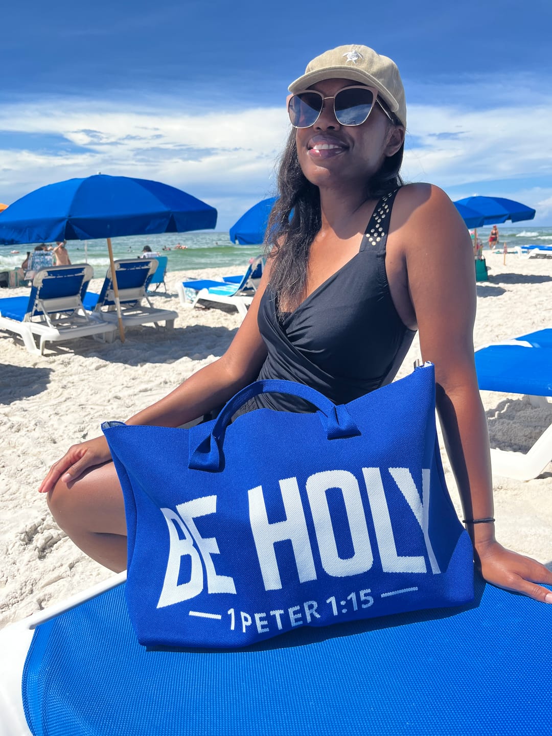 Customer photo review of BE HOLY CARRY BAG