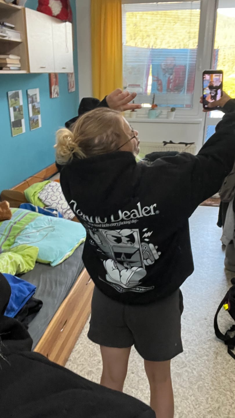 Customer photo review of Tekno Dealer - Hoodie