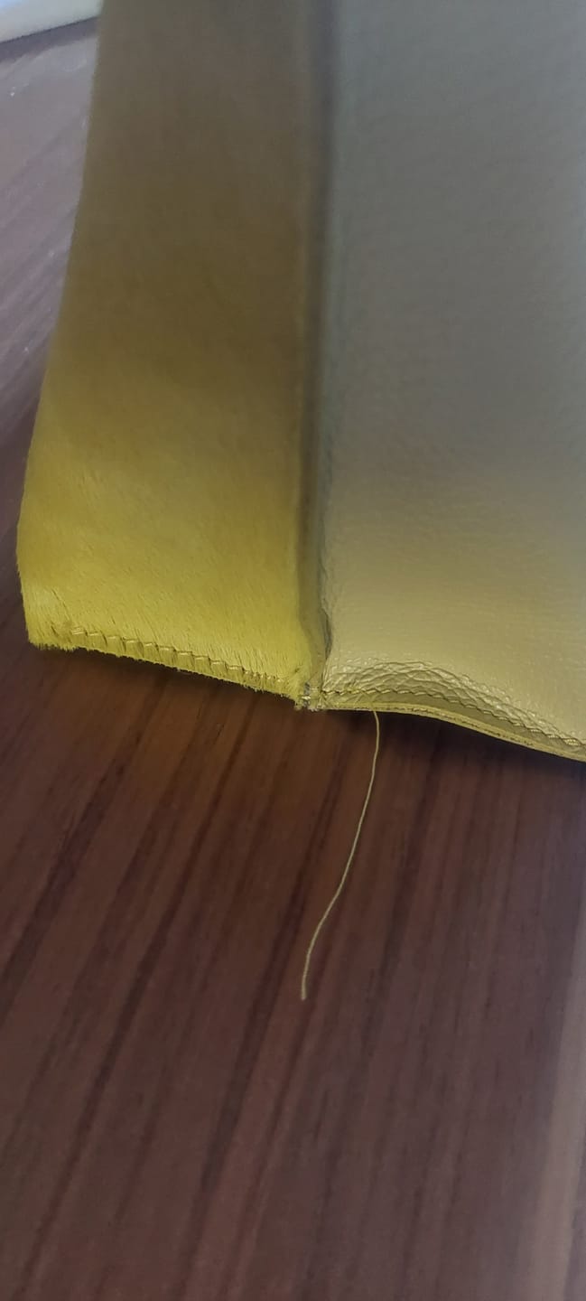 Customer photo review of BORSA SOFY CAVALLINO GIALLO