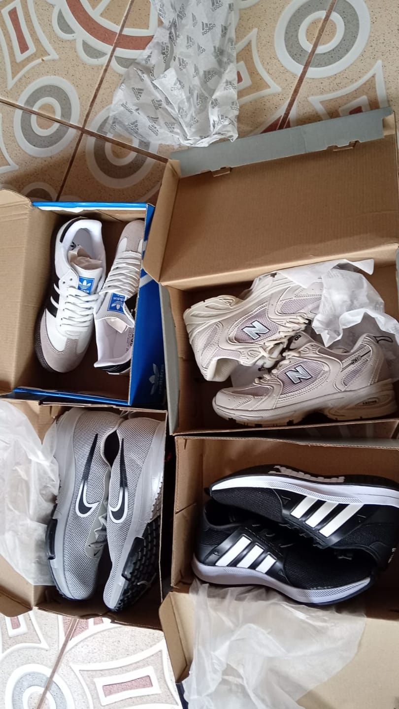 Customer photo review of Tenis New Balance 530 Fog 1.1 Premium