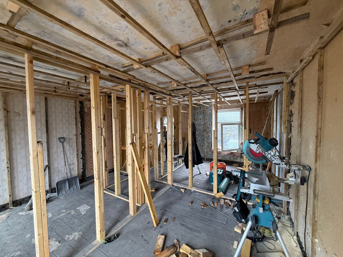 Customer photo review of YOFIDRA 4D 16-Line Self-Leveling Laser Level with 360° Horizontal & Vertical Ultra Bright Beam