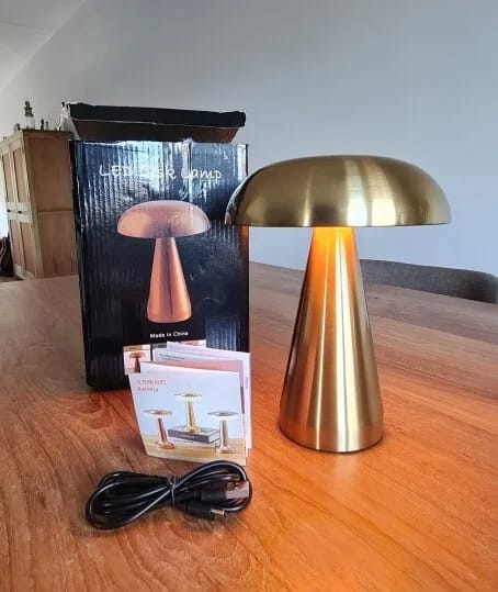 Customer photo review of Copper Table Lamp for Nightstand, Dome Shade, 23 cm