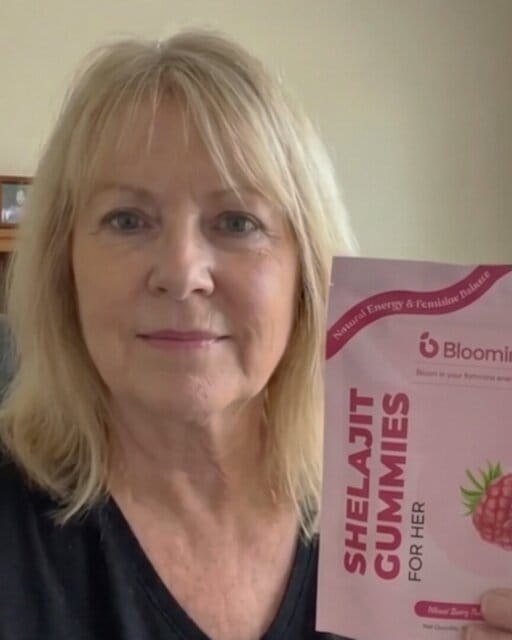 Customer photo review of Bloomin Gummies for Women