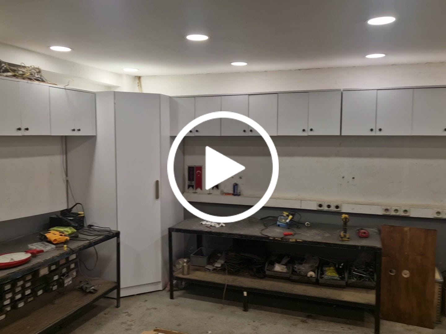 Customer video review of Rani BA140 Köşe Modül Gardırop Tek Kapaklı 6 Raflı Askılı Elbise Dolabı Beyaz
