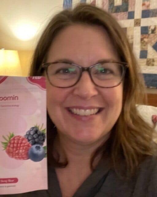 Customer photo review of Bloomin Gummies for Women