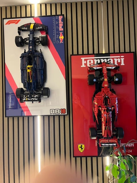 Customer photo review of Wall Display Frame for F1 Red Bull RB18 Moc