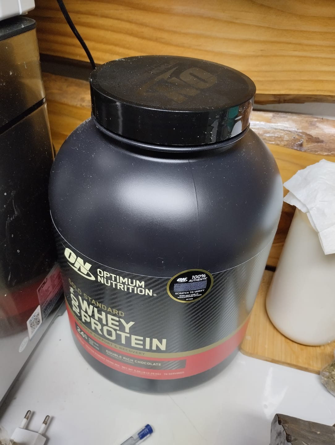 Customer photo review of Optimum Nutrition Gold Standard 100% Whey Proteina 5 Lb