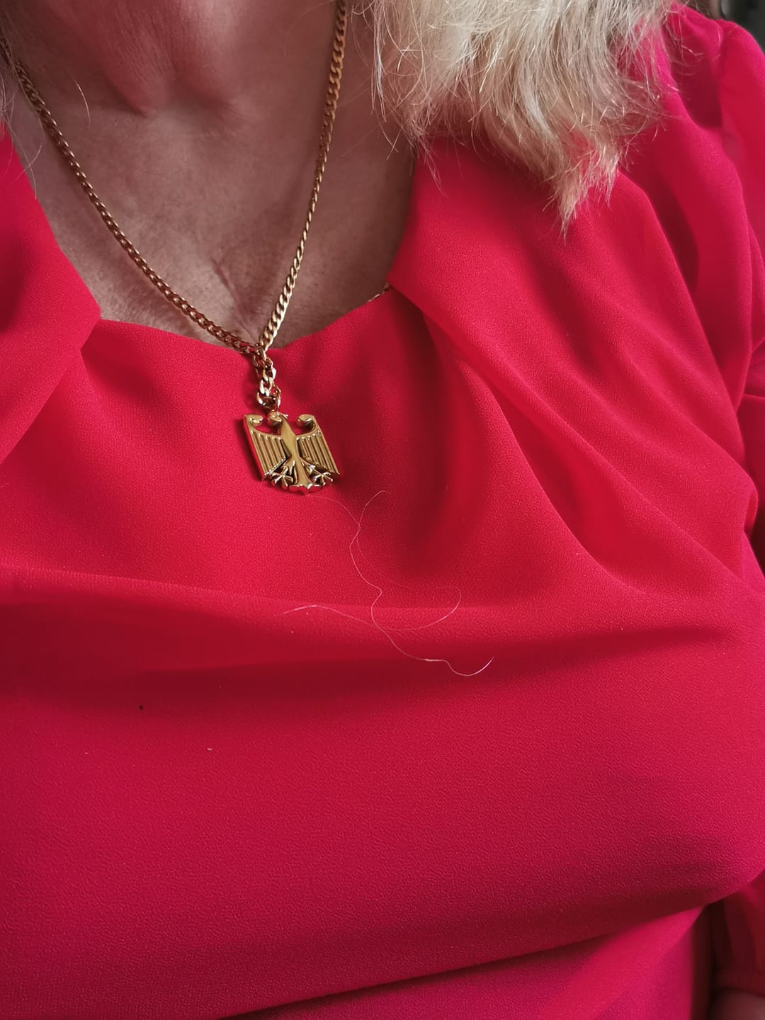 Customer photo review of Deutschland Kette mit Adleranhänger