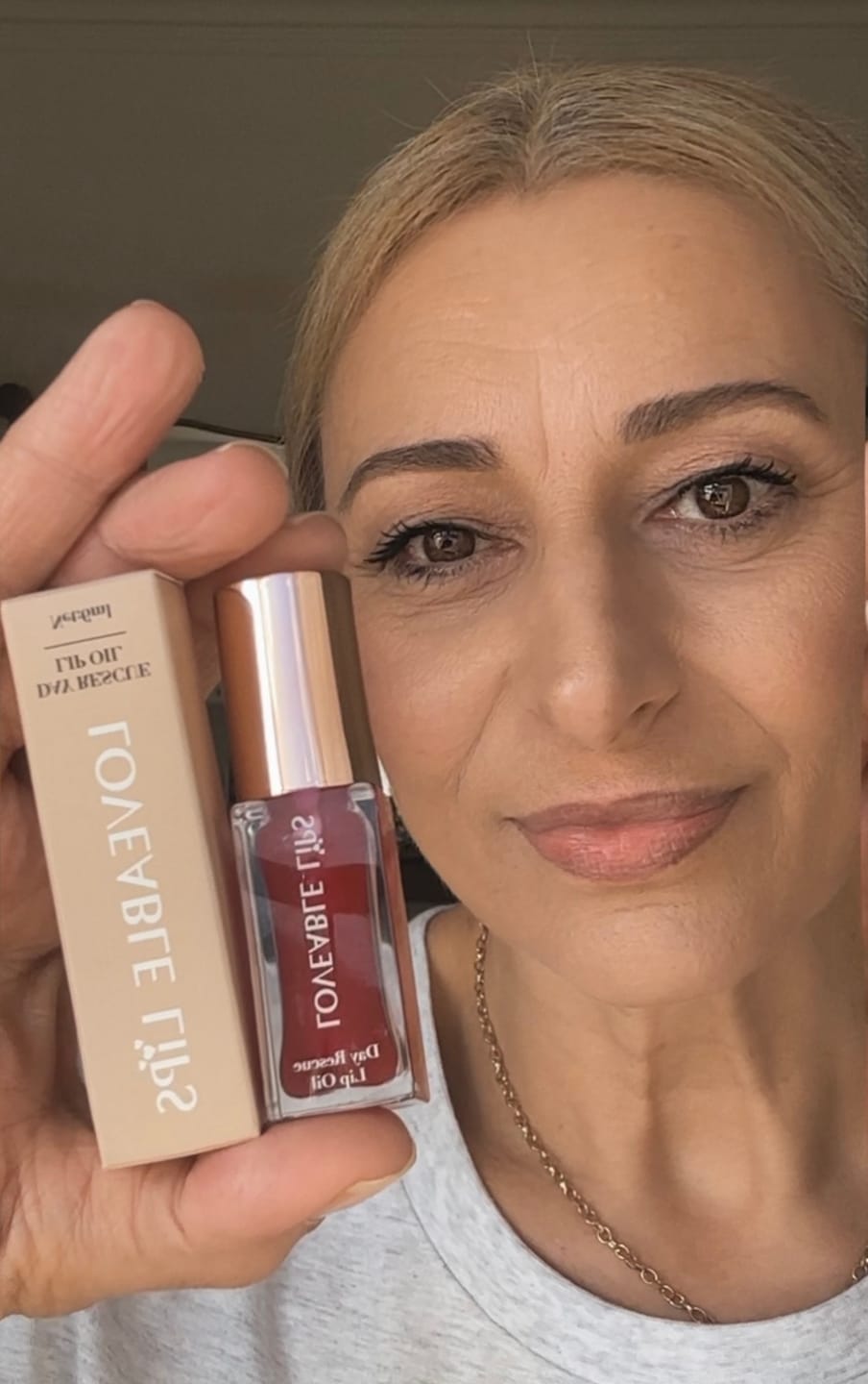 Customer photo review of Day Rescue Lip Oil