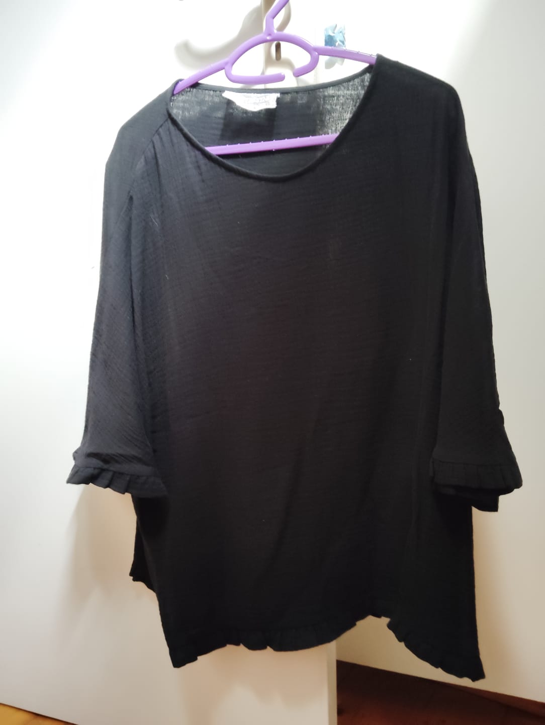 Customer photo review of Blouse Annette – Double gaze de coton noire