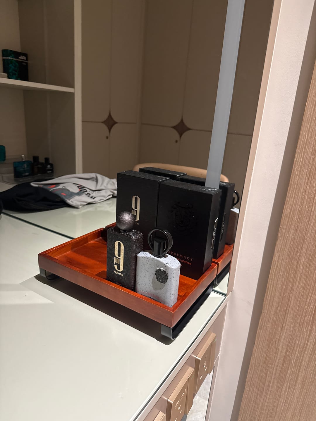 Customer photo review of Cresta Serving Tray from Mahogany Collection