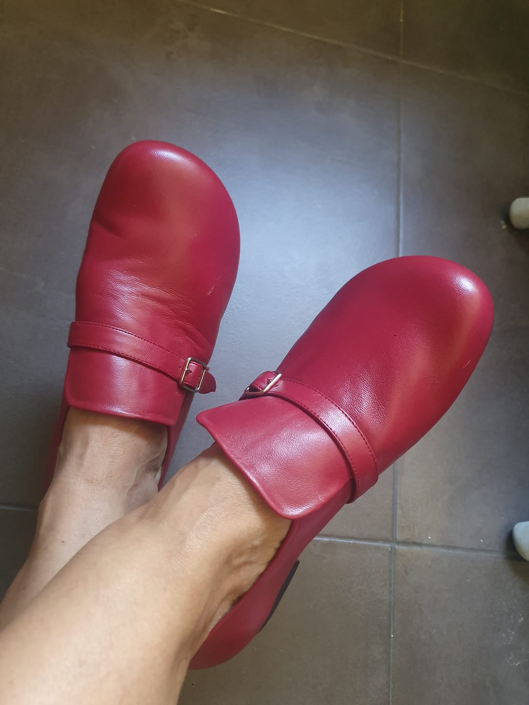 Customer photo review of Dorian Cherry mocassino in nappa color rosso ciliegia tacco 1.5 artigianale lagattaconglistivali