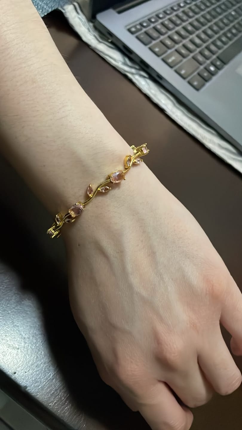 Customer photo review of Pulsera Tulipán