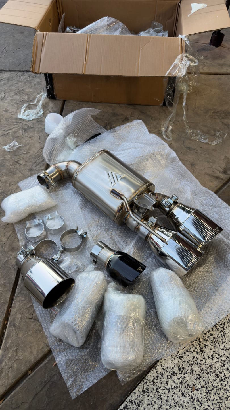 Customer photo review of S650 Darkhorse Valved Axle Back