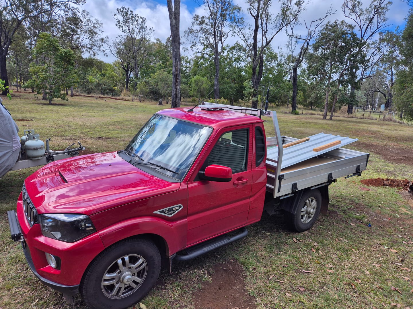 Customer photo review of NomadLink Magnetic Roof Mount | For Starlink Mini