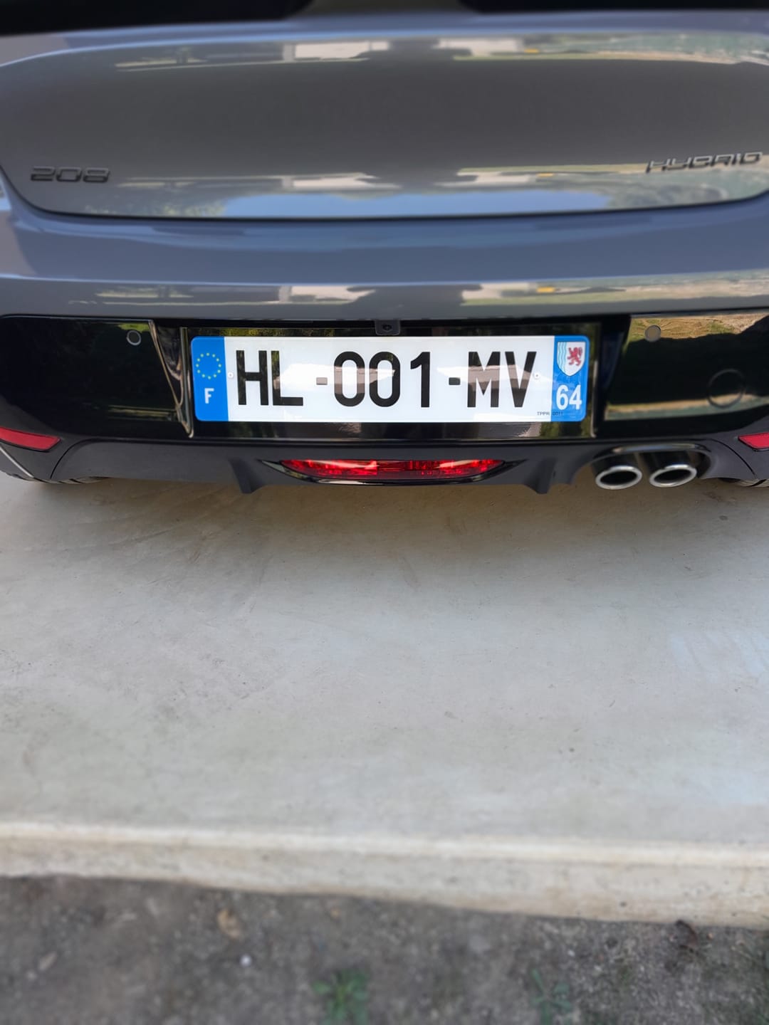 Customer photo review of Plaque auto plexiglass homologuée