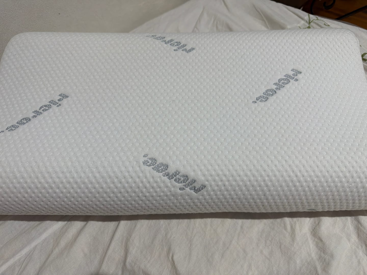 Customer photo review of Contour Memory Foam Pillow suitable for Neck & Shoulder Pain