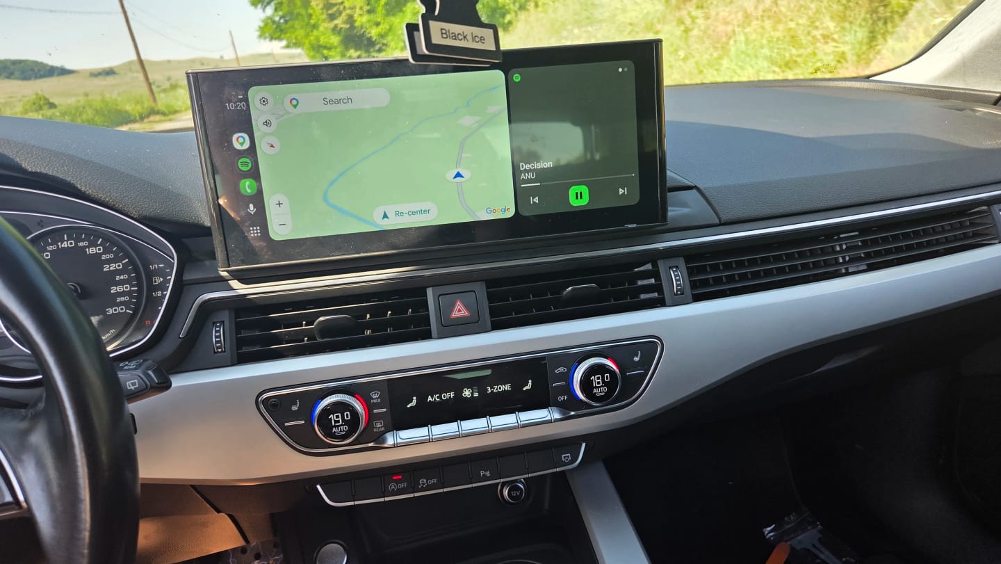 Customer photo review of Autoradio 7" CarPlay - Connectivité sans effort!