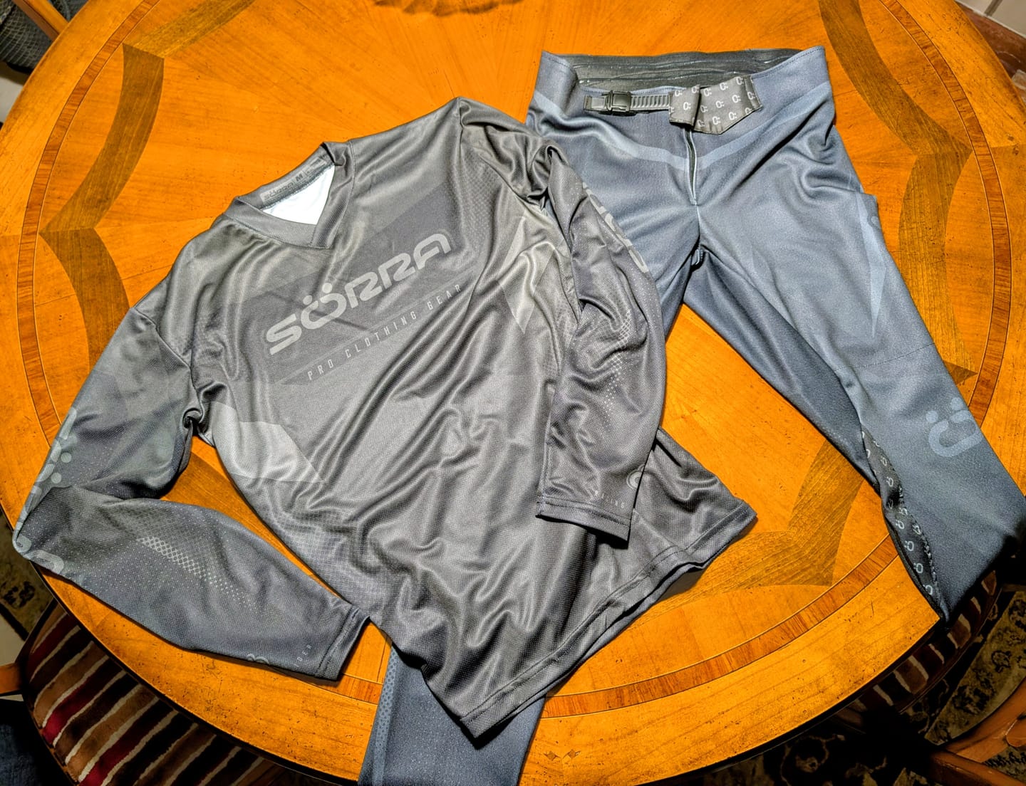 Customer photo review of Trial Clothing Set 2 Racing Black
