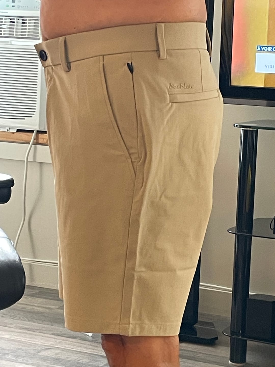 Opinión con foto de un cliente sobre los PANTALONES CORTOS | LIMAO-SOLARIS, beige